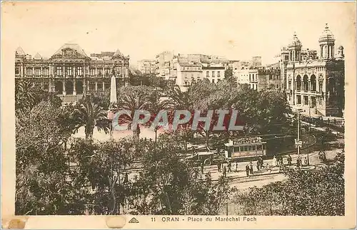 Cartes postales Oran Place du Marechal Foch