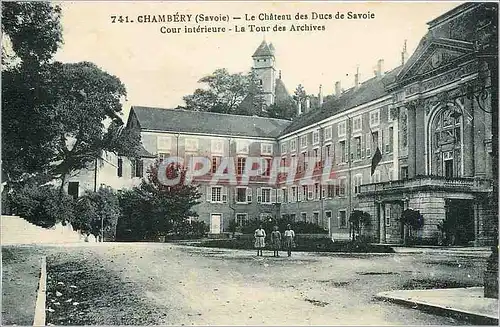 Cartes postales Chambery Savoie Le Chateau des Ducs de Savoie Cour interieure La Tour des Archives