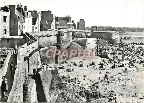 Cartes postales moderne Saint Malo L et V La Plage Bati Secours et les Remparts