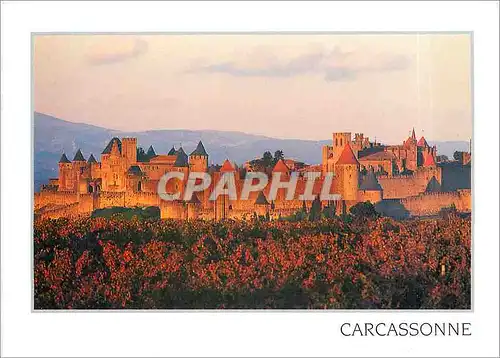 Moderne Karte Carcassonne Aude Le crepuscule tombe sur la cite medievale