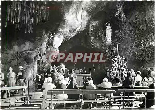 Cartes postales moderne Lourdes La Grotte