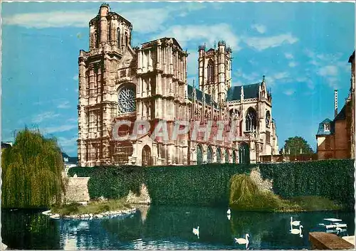 Ansichtskarte AK Evreux Eure La Cathedrale