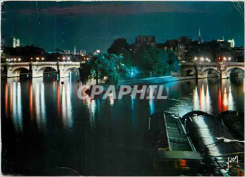 Cartes postales Paris La Pointe du Vert Galant et le Pont Neuf illumines