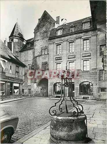 Cartes postales moderne Semur en Auxois C d'Or Porte Sauvigny et le Vieux Puits