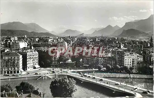 Ansichtskarte AK Les Belles Alpes Francaises Grenoble Pont de la Porte de France Place de la Bastille et Cours Je