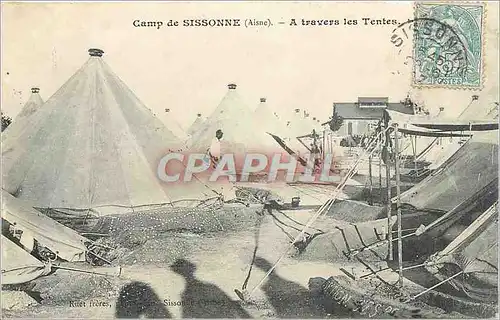 Ansichtskarte AK Camp de Sissonne Aisne A travers les Tentes