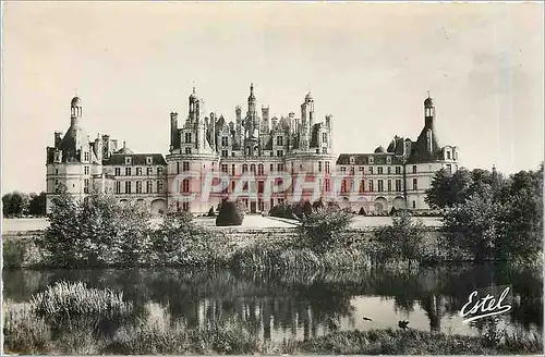 Cartes postales moderne Le Chateau de Chambord Facade et Jardins sur le Cosson