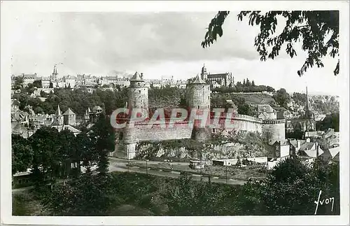 Ansichtskarte AK Fougeres Ille et Vilaine Le Chateau et la Ville Haute Vitre Fougeres Monts St Michel