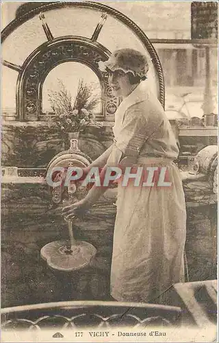 Cartes postales Vichy Donneuse d'Eau