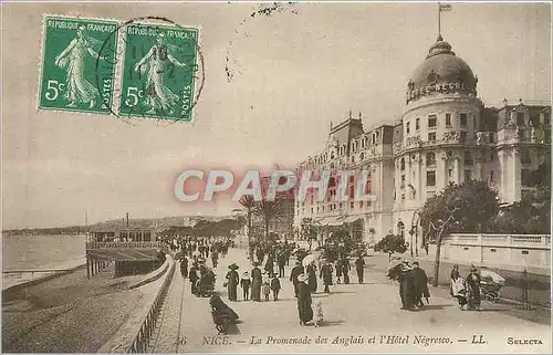 Cartes postales Nice La Promenade des Anglais et l'Hotel Negresco