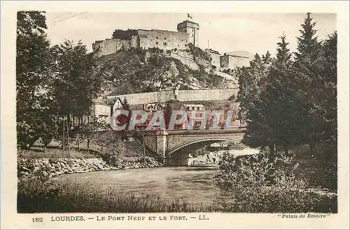 Ansichtskarte AK Lourdes Le Pont Neuf et le Fort