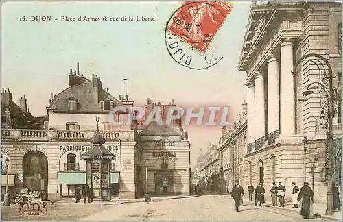 Cartes postales Dijon - Place d'Armes & rue de la Liberte