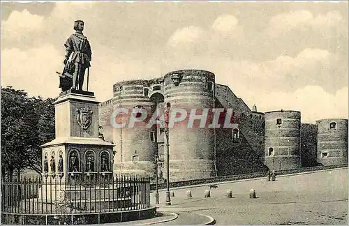 Cartes postales Angers - La Statue du Roi Rene et le Chateau