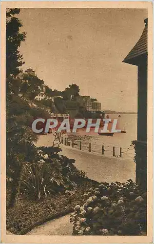 Cartes postales Dinard - Un coin de la Promenade du ''Clair de Lune''