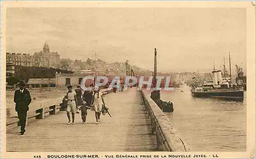 Cartes postales Boulogne-sur-Mer - Vue generale prise de la Nouvelle Jetee Bateau
