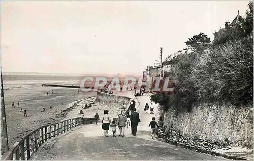 Cartes postales moderne Villerville Calvados La descente a la plage