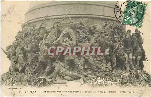 Ansichtskarte AK Troyes Haut relief en bronze du Monument des Enfants de l'Aube par Briden Militaria