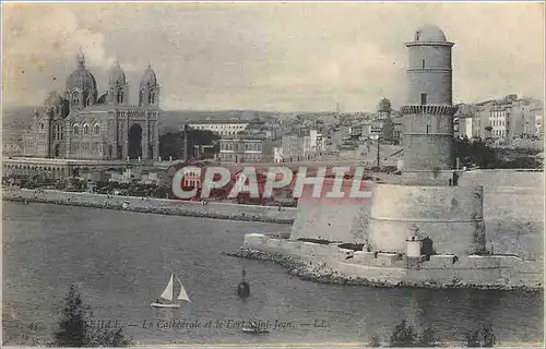 Cartes postales Marseille La Cathedrale et le Fort Saint Jean