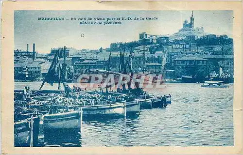 Cartes postales Marseille Un coin du vieux port et ND de la Garde Bateaux