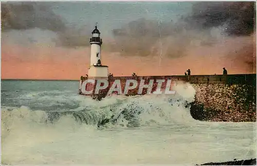 Ansichtskarte AK Le Treport S Inf Le Phare par gros temps Phare