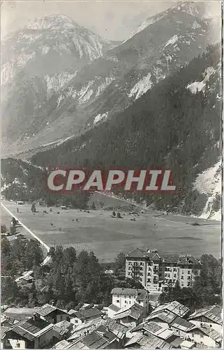 Cartes postales moderne Pralognan la Vanoise Sav Le Grand Hotel Village du Barioz et le Petit Mont Blanc