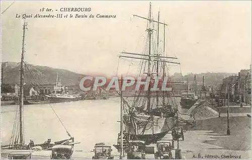 Cartes postales Cherbourg Le Quai Alexandre III et le Bassin du Commerce Bateau