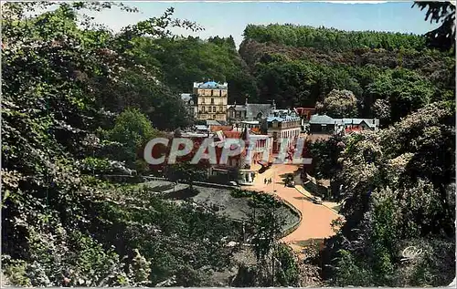 Cartes postales moderne Bagnoles de l'Orne Vue d'Ensemble et la Rue des Casinos