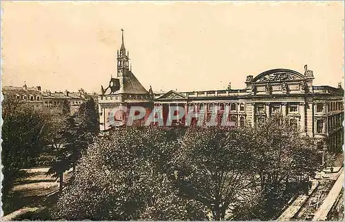 Cartes postales Pyrenees Ocean Toulouse Facade et du Capitole Donjon et Square