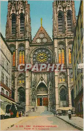 Cartes postales G d'O Clermont Ferrand Facade de la Cathedrale