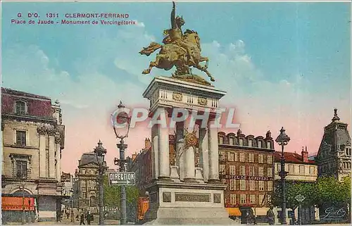 Cartes postales G d'O Clermont Ferrand Place de Jaude Monument de Vercingetorix