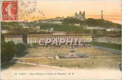 Ansichtskarte AK Lyon Place Bellecour et Coteau de Fourviere