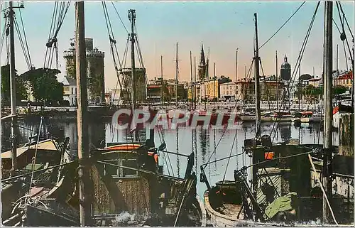 Cartes postales moderne La Rochelle Vue sur le Bassin Bateaux