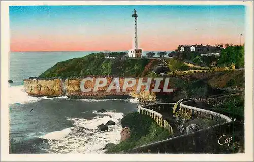 Ansichtskarte AK Biarritz Le Phare et les nouveaux Jardins