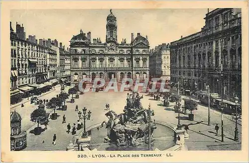 Cartes postales Lyon La Place des Terreaux Tramway