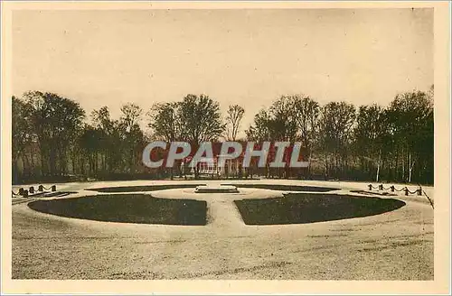 Ansichtskarte AK Foret de Compiegne Clairiere de l'Armistice Au fond l'Abri du Wagon du Marechal Foch