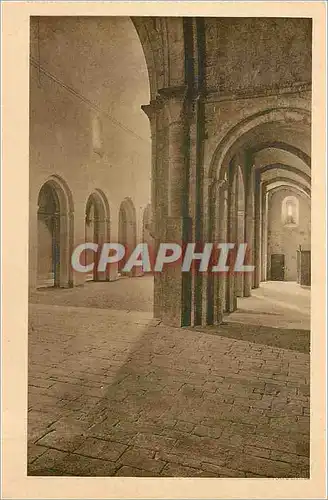 Cartes postales Abbaye de Senanque Gordes Vaucluse Eglise Abbatiale nef et bas cote