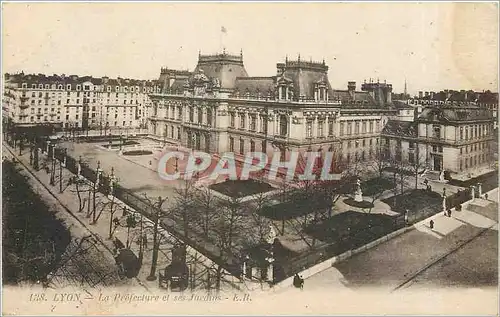 Ansichtskarte AK Lyon La Prefecture et ses Jardins