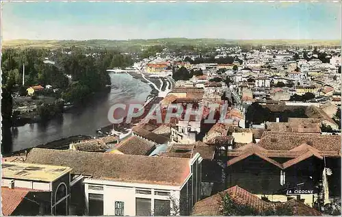 Cartes postales moderne Angouleme Charente Vue generale sur la Charent et la passerelle de l'Houmeau