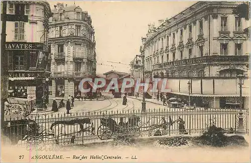 Ansichtskarte AK Angouleme Rue des Halles Centrales