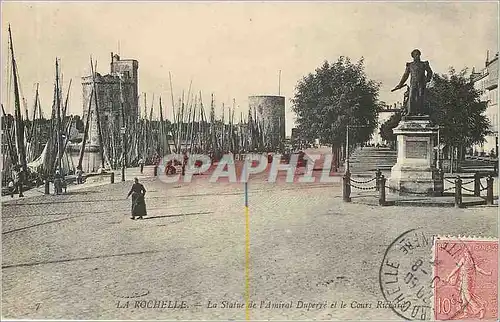 Cartes postales La Rochelle La Statue de l'Amiral Dupetre et le Cours Richard Bateaux