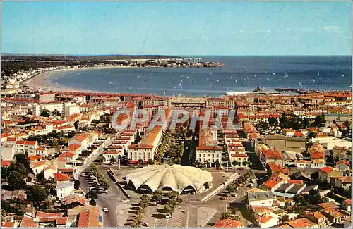 Cartes postales moderne Royan Ch Mme 17 Vue generale et le Marche couvert