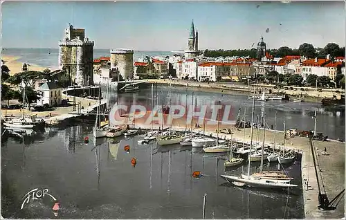 Cartes postales moderne La Rochelle Ch Mme Vue sur le Bassin des Yachts Bateaux