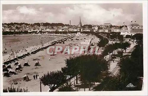 Cartes postales Royan Vue generale sur la ville et la plage