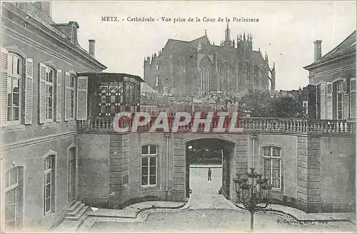 Cartes postales Metz Cathedrale Vue prise de la Cour de la Prefecture