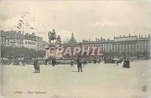 Cartes postales Lyon Place Bellecour