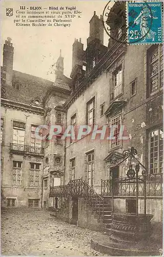 Ansichtskarte AK Dijon Hotel de Vogue Cour interieure et vieux puits