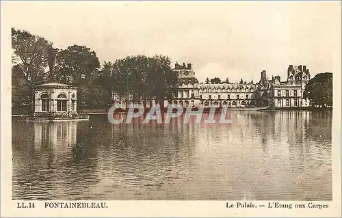 Cartes postales Fontainebleau Le Palais L'Etang aux Carpes