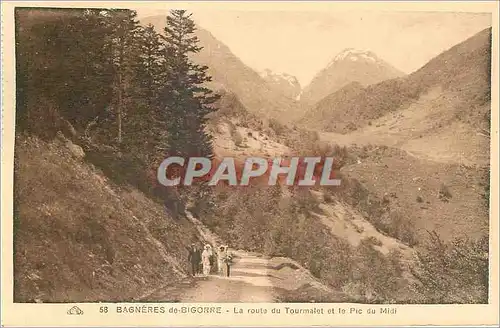 Cartes postales Bagneres de Bigorre La route du Tourmalet et le Pic du Midi