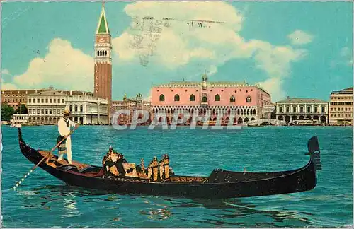 Cartes postales moderne Venezia Panorama et Gondole