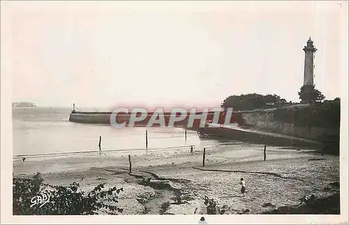 Cartes postales moderne Saint Georges de Didonne Ch Inf Le Phare et la Jetee